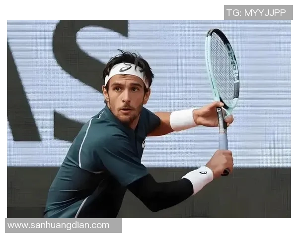 穆塞蒂：年轻天才如何在网球赛场上崭露头角与未来展望