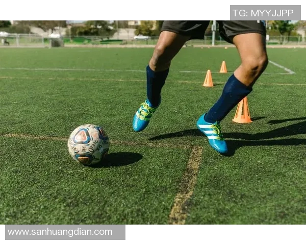 北松与卡利拿的较量揭示足球战术与团队合作的精彩对决 北松与卡利拿的较量揭示足球战术与团队合作的精彩对决